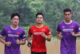 Tiến Linh, Hoàng Đức sắp thoát cảnh cô đơn trên sân tập