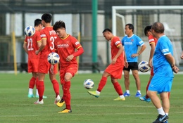 Tuyển Việt Nam thắng nhẹ đàn em U23, chạy đà hoàn hảo trước trận gặp Oman