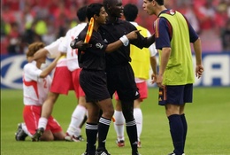 Tròn 20 năm trận Hàn Quốc vs Tây Ban Nha gây phẫn nộ ở World Cup