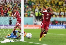 Qatar là đội chủ nhà thứ mấy bị loại từ vòng bảng World Cup?