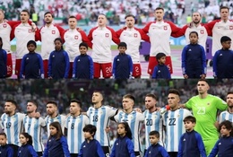 Argentina lo ngại về cuộc chiến chiều cao với Ba Lan