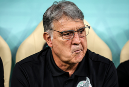 HLV Mexico trở thành người đầu tiên mất việc ở World Cup 2022