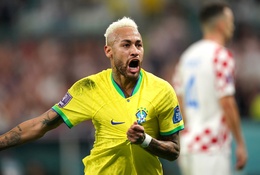 Neymar tạo nên khoảnh khắc lịch sử cho Brazil khi bắt kịp Pele