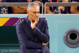 HLV Tite lập tức đưa ra quyết định sau khi Brazil bị loại