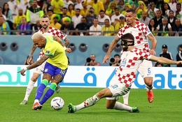 Người hùng của tuyển Croatia nhận mưa lời khen trên mạng xã hội