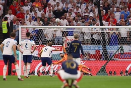 Harry Kane tạo bi kịch cho tuyển Anh trong ngày san bằng kỷ lục