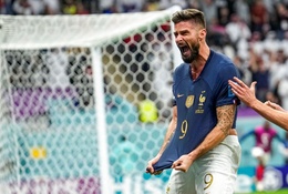 Giroud kéo dài kỷ lục với Pháp và tranh ngôi vua phá lưới World Cup
