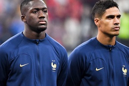 Argentina vs Pháp: Deschamps tính phương án B cho Varane và Konate