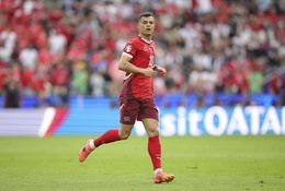 Xhaka đoạt giải Cầu thủ xuất sắc nhất trận Thuỵ Sĩ thắng Hungary