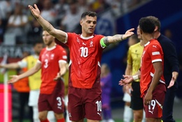 Ban huấn luyện Thuỵ Sĩ bị mất trộm máy tính tại khách sạn trước đại chiến Italia vòng 1/8 EURO