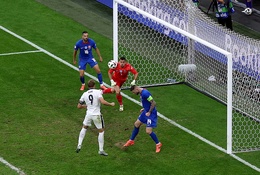 Harry Kane bắt đầu "lên đồng" với thống kê giúp tuyển Anh nuôi hy vọng tiến sâu ở Euro