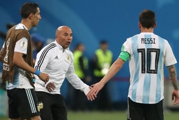 Tư liệu về cơn ác mộng World Cup 2018 của tuyển Argentina (Kỳ 2): Cuộc lật đổ trong phòng thay đồ