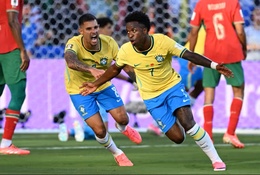 Lập siêu phẩm vào lưới Marốc, Vinicius cân bằng cột mốc World Cup của Ronaldinho