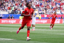 Johan Manzambi: Từ tài năng trẻ Freiburg đến ngôi sao Thuỵ Sĩ phá kỷ lục World Cup