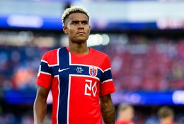 "Neymar của Na Uy" là ai khi trở thành mối đe doạ với tuyển Pháp?