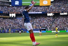 VIDEO: Bàn thắng thứ hai của Mbappe giúp Pháp đè bẹp Thuỵ Điển ở vòng 1/16