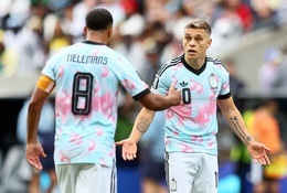 Từ ẩu đả đến người hùng: Hiệp hai điên rồ của Trossard và Tielemans trước Senegal
