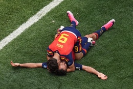 Tây Ban Nha thắng áp đảo Áo, chấm dứt nỗi ám ảnh vòng knock-out World Cup