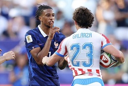 Kylian Mbappe châm chọc Paraguay: "Tuyển Pháp cũng biết chơi bóng đá bẩn"