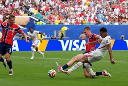 VIDEO: Bàn thắng gỡ hoà của Bellingham cho Anh trước Na Uy ở tứ kết World Cup 2026