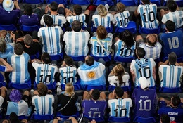 Áo đấu Messi cháy hàng, trọng tài Ba Lan bắt chính trận Chung kết World Cup 2022