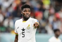 Sốc! Tiền vệ trụ cột Thomas Partey của ĐT Ghana bị cấm nhập cảnh vào Canada dự World Cup