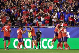 Scotland hướng tới cột mốc lịch sử sau chiến thắng nhọc nhằn trước Haiti