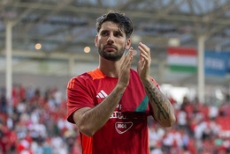 Vượt qua Cristiano Ronaldo và Kylian Mbappé, sao Liverpool chuẩn bị phá kỷ lục tồn tại 64 năm của EURO