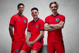 Tiết lộ quá trình "phù phép" giá áo đội tuyển bóng đá dự Qatar World Cup