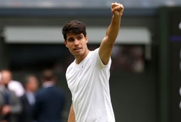 Carlos Alcaraz nhắm đến "cú đúp" vào Chủ nhật khi Tây Ban Nha vô địch cả Wimbledon và Euro 2024