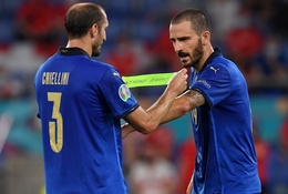 Italia với kế hoạch chống lại hàng công trẻ của Anh ở chung kết