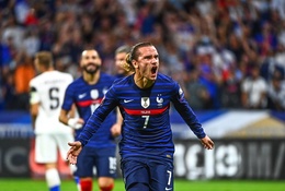 Griezmann sánh ngang Platini sau cú đúp cho tuyển Pháp