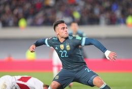 Lautaro Martinez đạt hiệu suất ghi bàn tốt như Messi cho Argentina