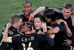 Video 50 bàn đẹp nhất lịch sử World Cup: Ozil giải cứu tuyển Đức