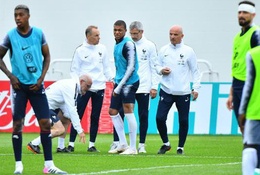 Tuyển Pháp nhận tin sốc ngôi sao Mbappe chấn thương đe dọa cơ hội đá World Cup