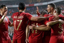 GHQT: Ronaldo chạm mốc kỷ lục, Bồ Đào Nha dễ dàng hạ gục Algeria