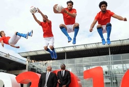 Hướng tới VCK EURO 2016: Trái bóng lăn ở thành phố nghệ thuật