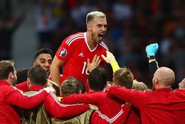 Aaron Ramsey, người hùng thầm lặng của Wales