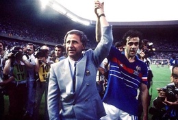 Ký ức EURO '84: Kẻ bị bắt cóc chinh phục châu Âu bằng 3 “số 10”