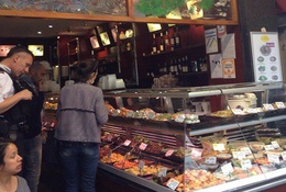 Thư EURO: Cơm cân “chặt” & món nem Việt bị “chôm” thương hiệu