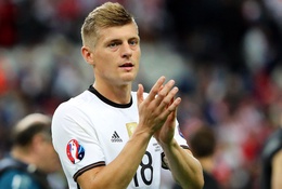 Hòa Ba Lan 0-0, Đức "tịt ngòi" sau 6 năm