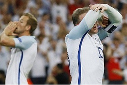 Video Anh 1-1 Nga: Cầm vàng lại để vàng rơi