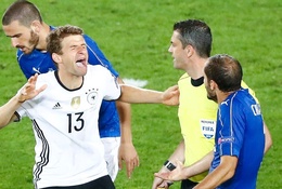 Kỳ EURO bất bình thường của Mueller