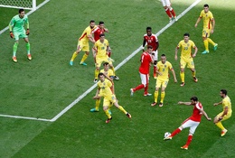 Bảng A, Romania 1-1 Thụy Sĩ: Bất phân thắng bại