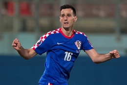 Pha làm bàn ngẫu hứng chấm dứt 735 phút sạch lưới của Tây Ban Nha