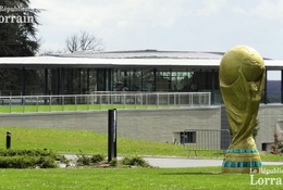 Hướng tới VCK EURO 2016: Tuyển Pháp trú chân cạnh khu "rừng ma"