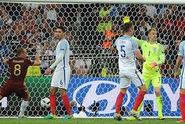 HLV Roy Hodgson: Đây là thất bại cay đắng của tuyển Anh 