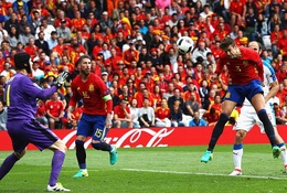 TRỰC TIẾP: Tây Ban Nha 1-0 CH Czech: Người hùng Pique