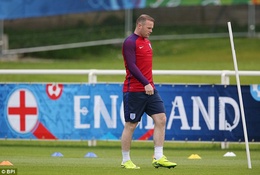 Nhật ký EURO 2016: Rooney sẽ ngồi dự bị trong trận gặp Slovakia