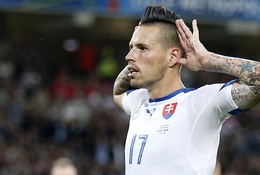 Nhật ký EURO 2016: Hamsik sắm vai người hùng